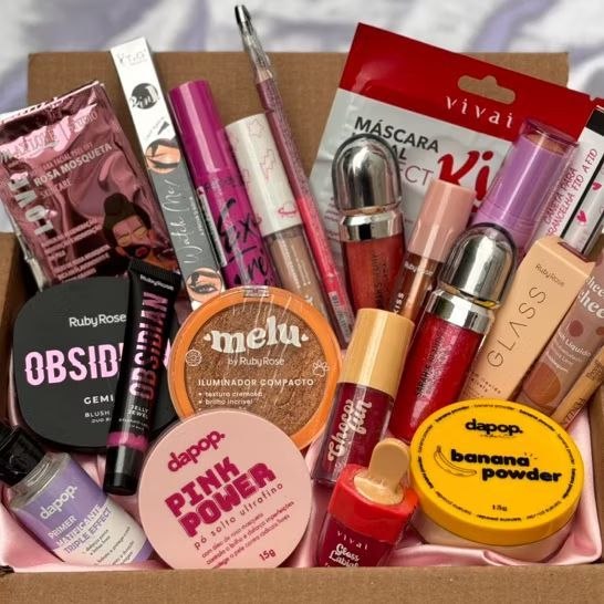 Kit Maquiagem Essencial: 10 Produtos Variados que Kabem na Sua Beleza!