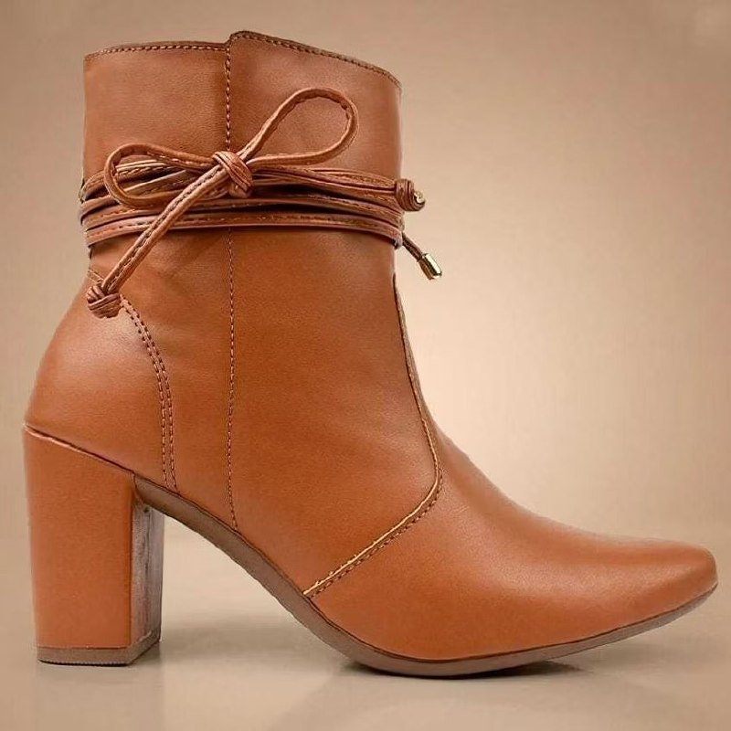 Bota Feminina OLZZY: Estilo e Conforto que Kabem em Você!